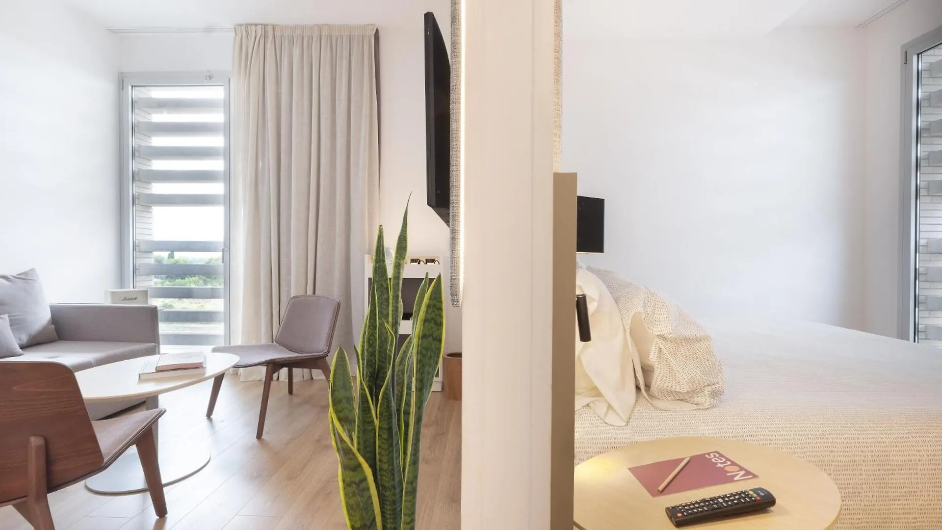 Innside By Melia Barcelona Aeropuerto El Prat de Llobregat 4*,