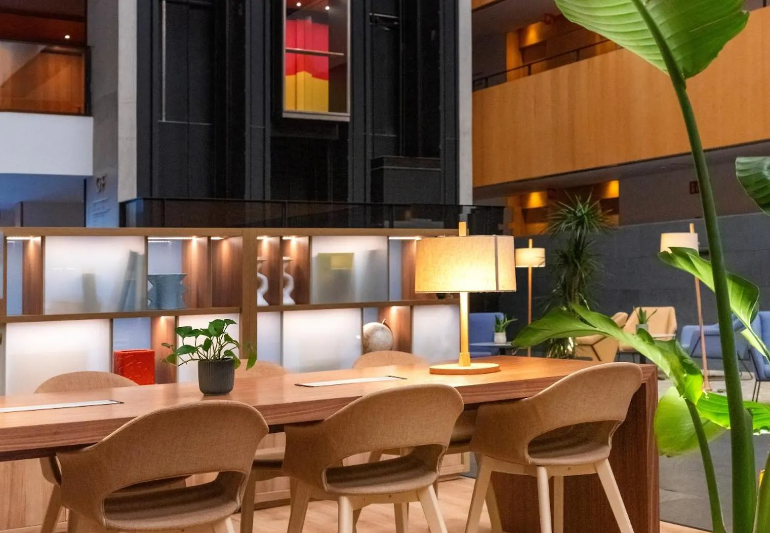 Innside By Melia Barcelona Aeropuerto El Prat de Llobregat 4*,