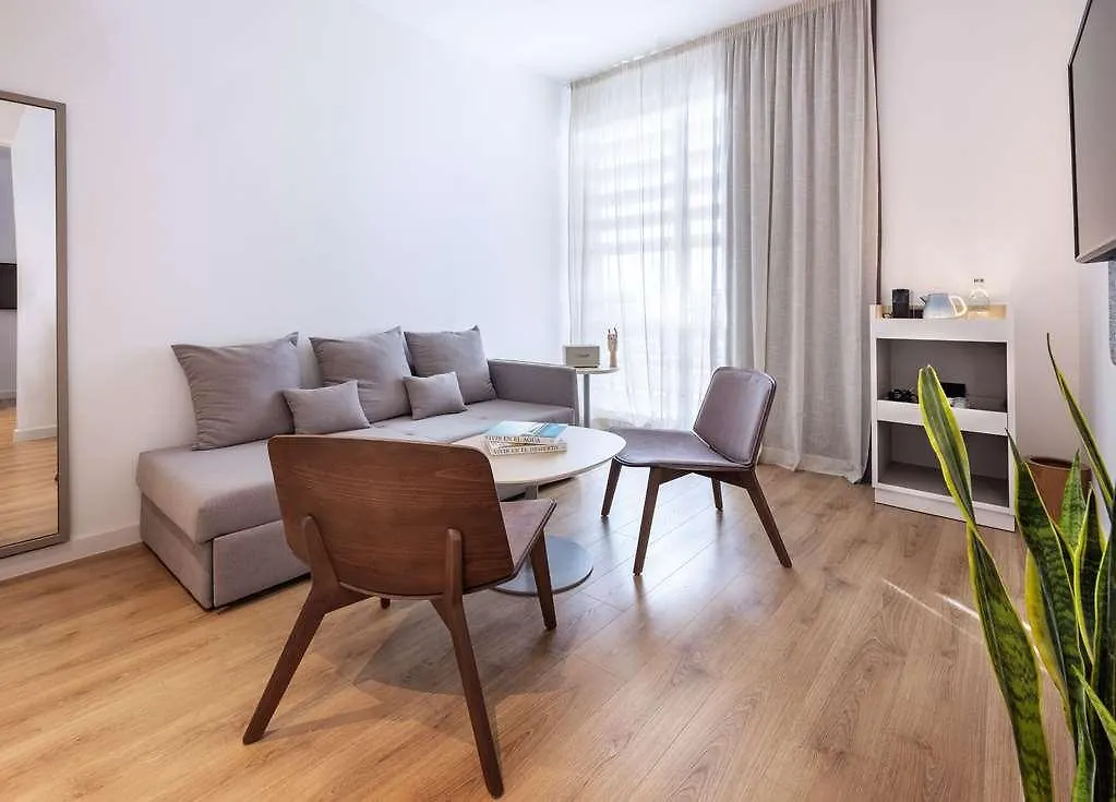 Innside By Melia Barcelona Aeropuerto El Prat de Llobregat 4*,