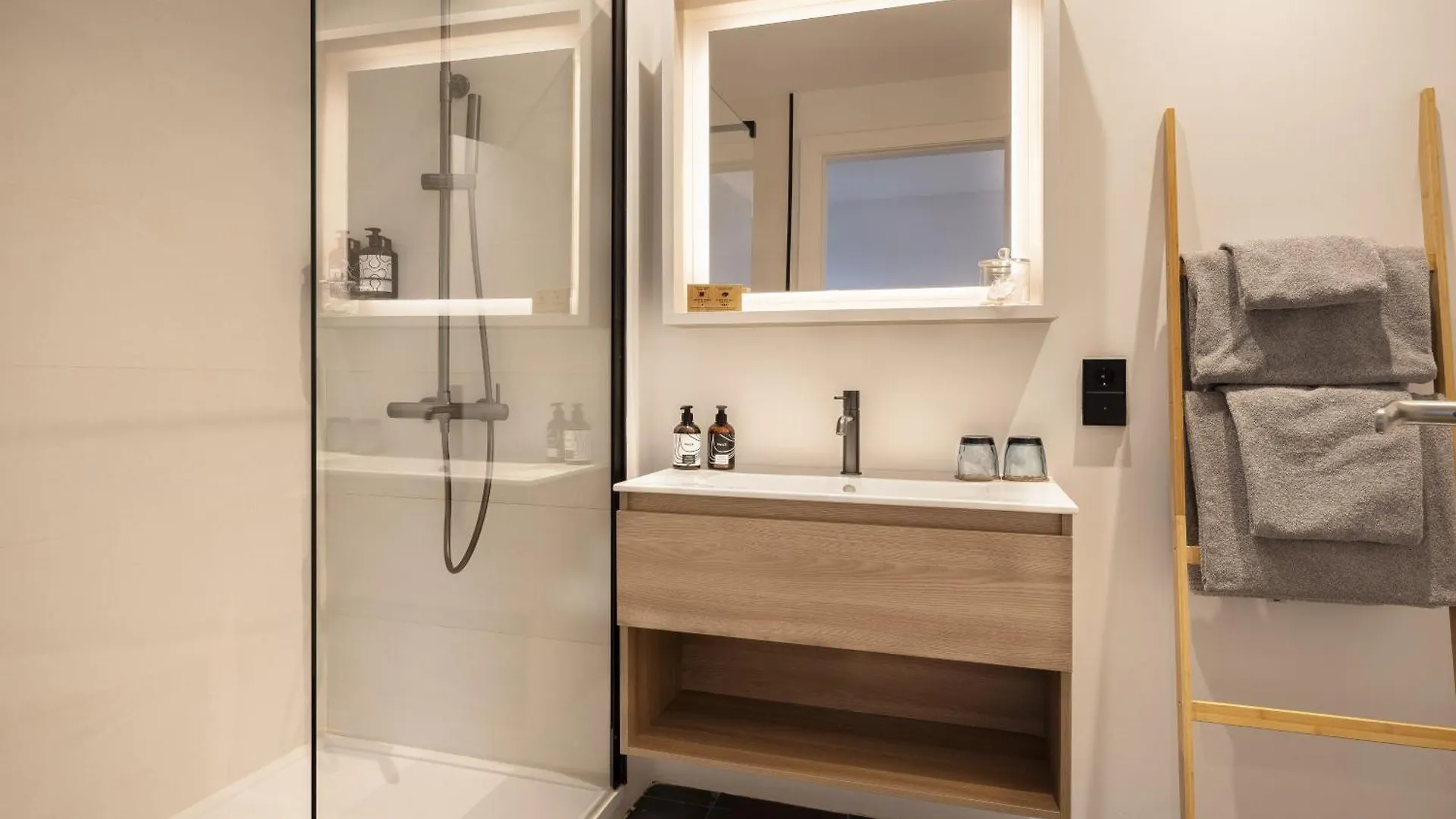 אל פראט דה לוברגאט Innside By Melia Barcelona Aeropuerto אל פראט דה לוברגאט