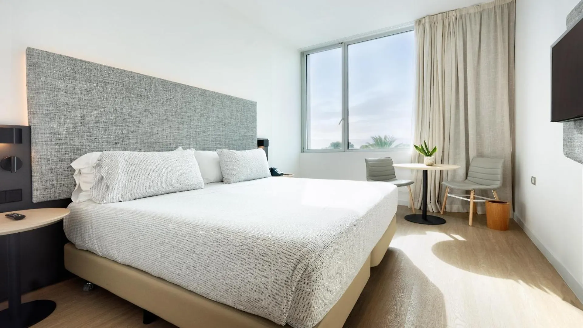Innside By Melia Barcelona Aeropuerto El Prat de Llobregat Hotel