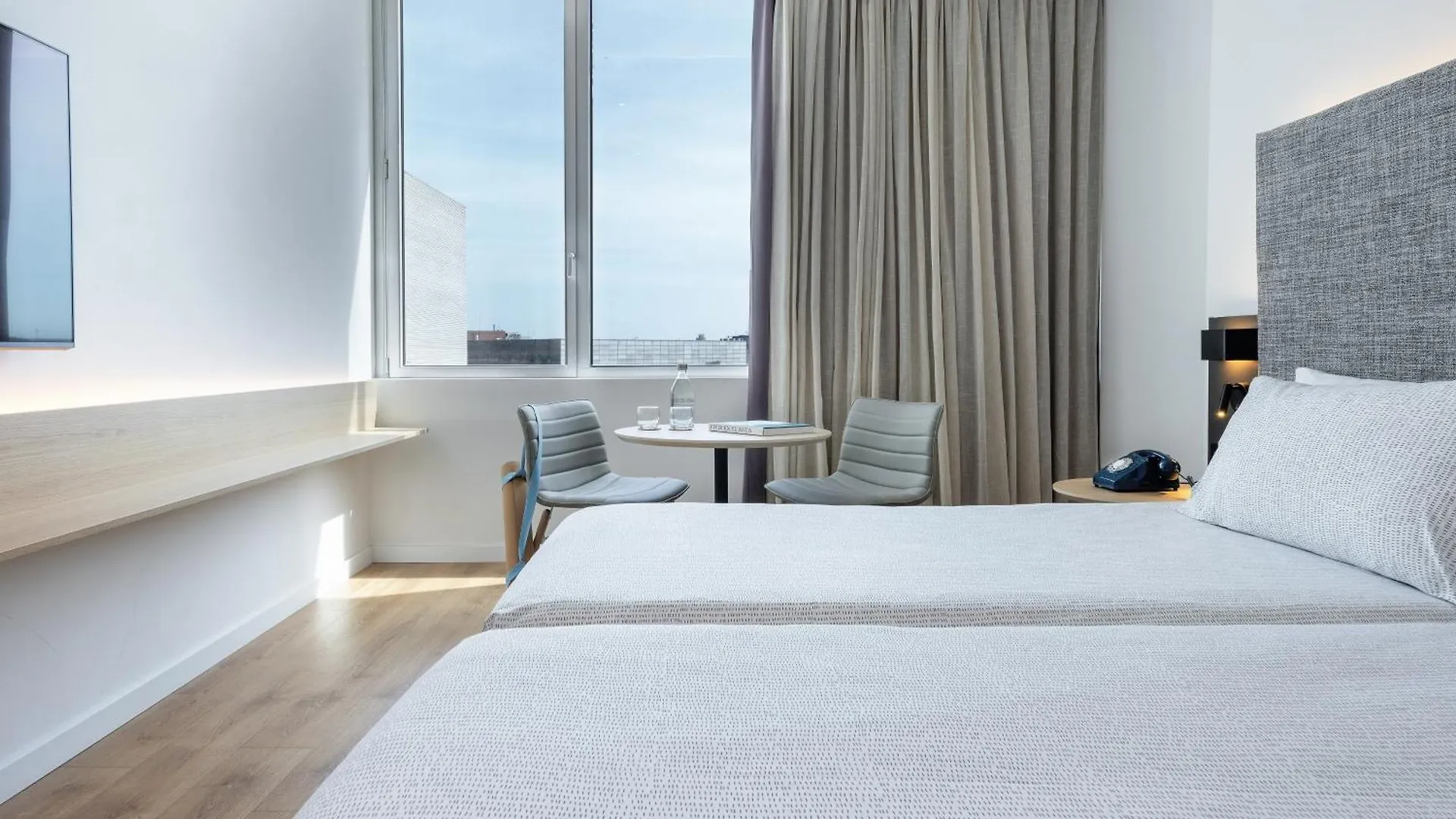 **** מלון אל פראט דה לוברגאט Innside By Melia Barcelona Aeropuerto ספרד