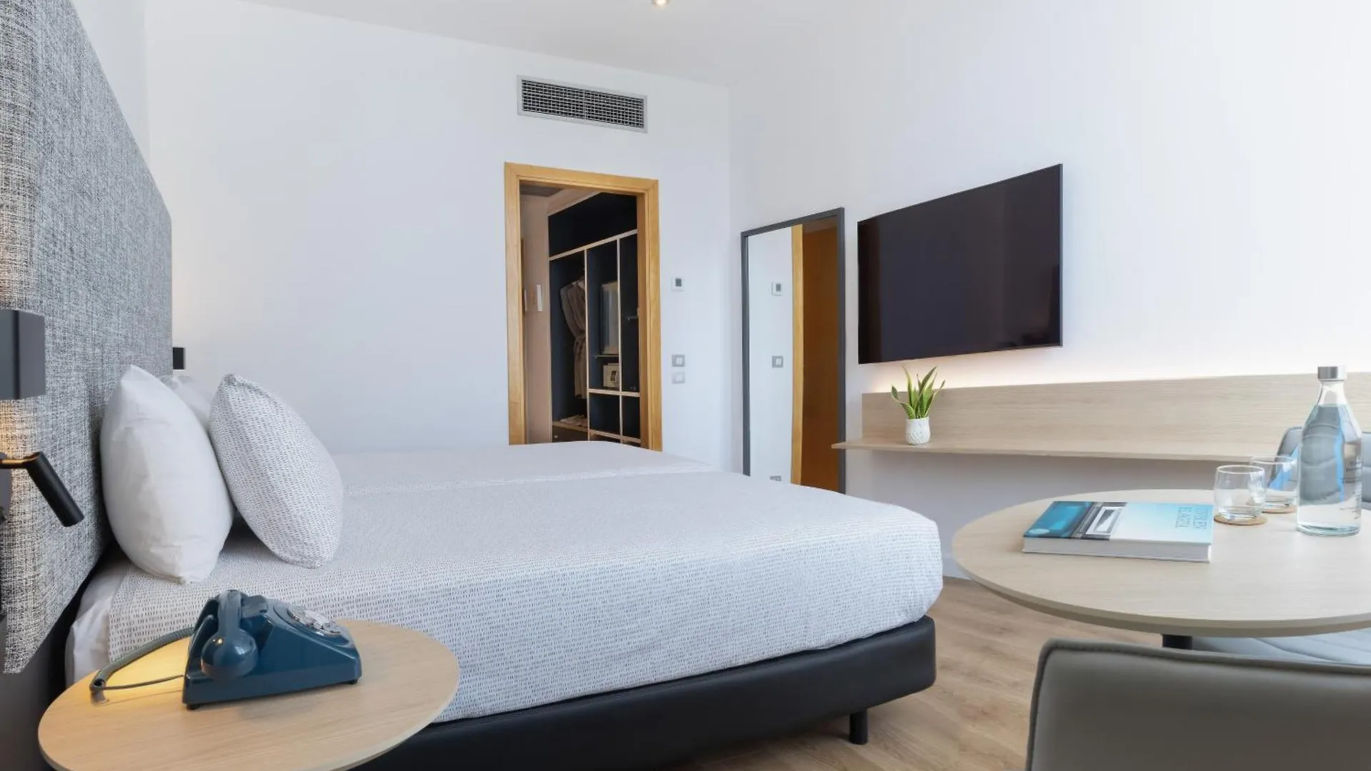 אל פראט דה לוברגאט Innside By Melia Barcelona Aeropuerto מלון