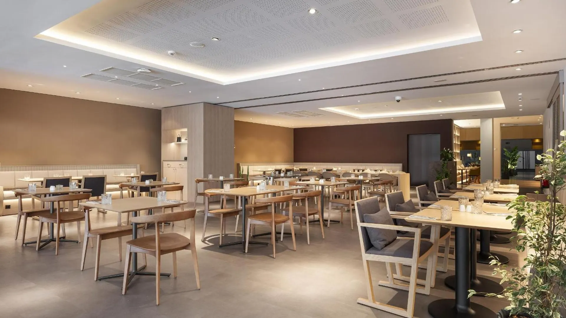 מלון אל פראט דה לוברגאט Innside By Melia Barcelona Aeropuerto