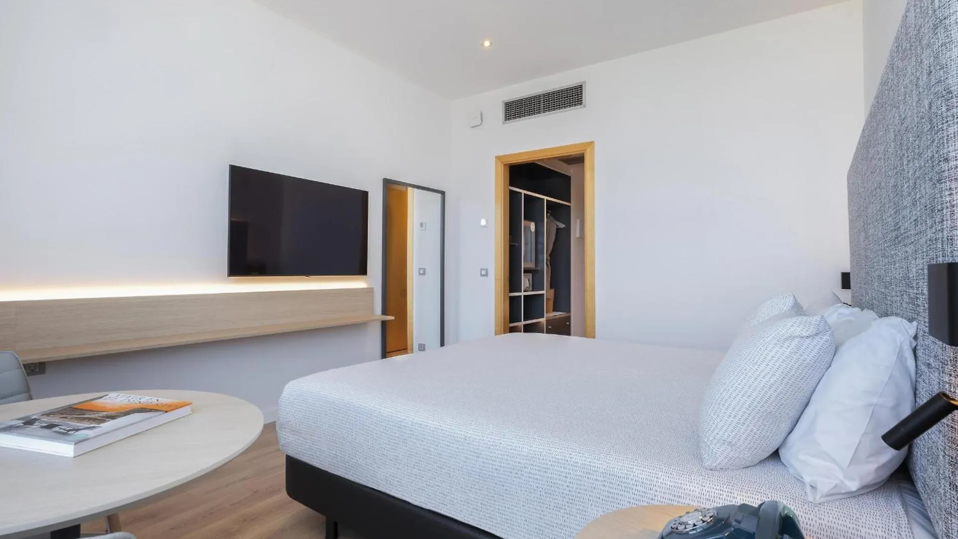 Innside By Melia Barcelona Aeropuerto El Prat de Llobregat 4*,  Spain